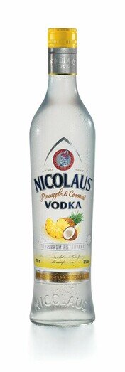ST NICOLAUS PINEAPPLE AND COCONUT VODKA 38% 70CL